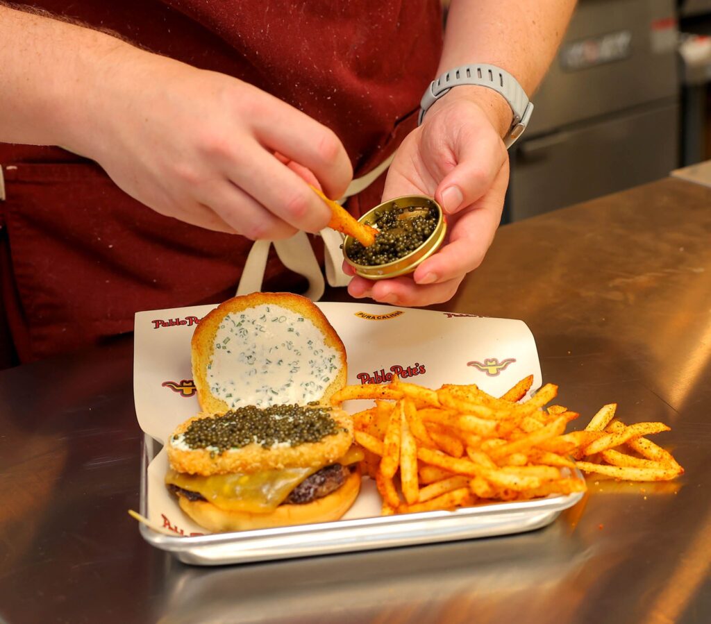 How to get ‘hilarious’ caviar burger at hidden Dallas smashburger shop