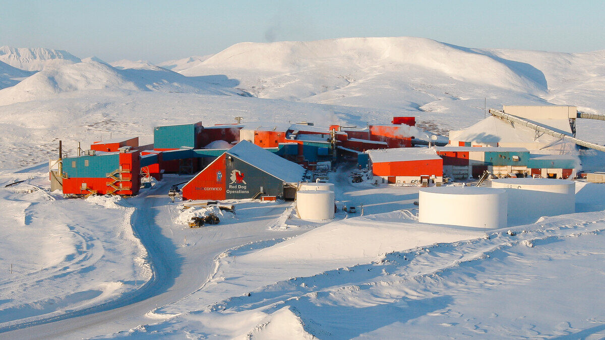 Aerial%20view%20of%20the%20Red%20Dog%20Mine%20camp%20and%20mill%20during%20the%20winter%2E