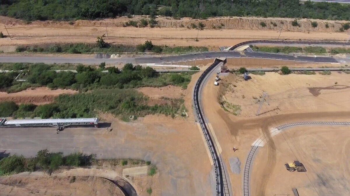 Aerial%20view%20of%20Railveyor%20tracks%20integrated%20with%20roads%20and%20other%20infrastructure%2E
