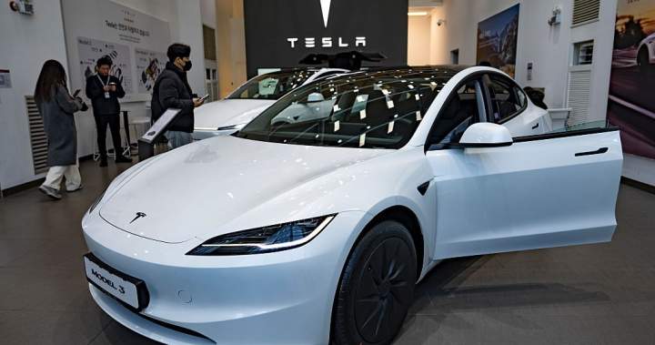 Tesla driver charged with manslaughter over crash into Texas home – National Tesla driver charged with manslaughter over crash into Texas home - National