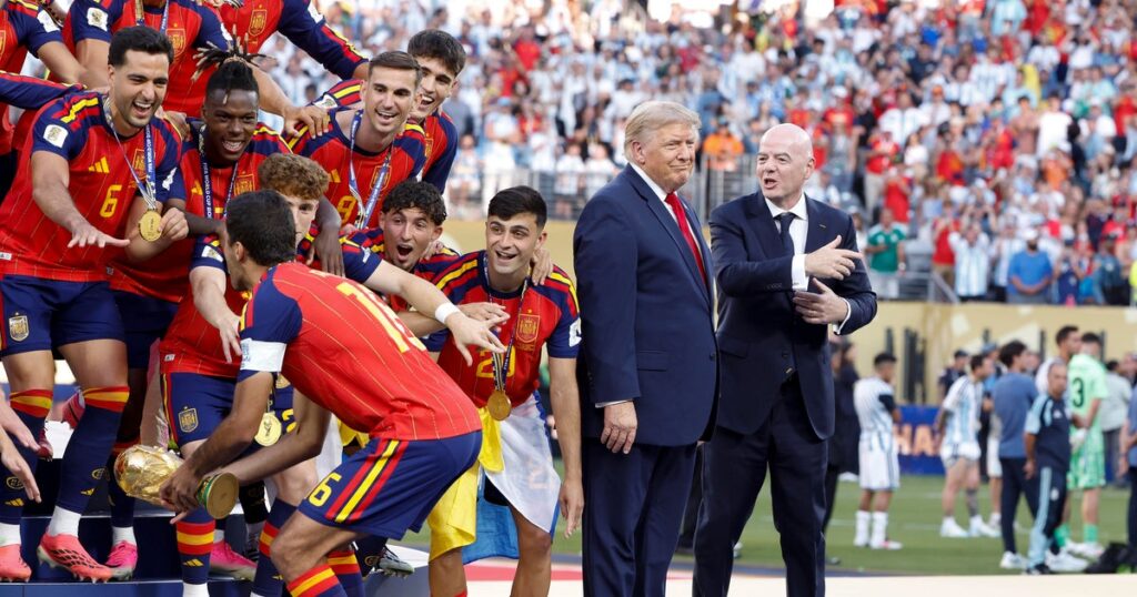 Spain rejoices in World Cup victory, even if some fans say Trump lingered too long in team’s photo Spain rejoices in World Cup victory, even if some fans say Trump lingered too long in team's photo