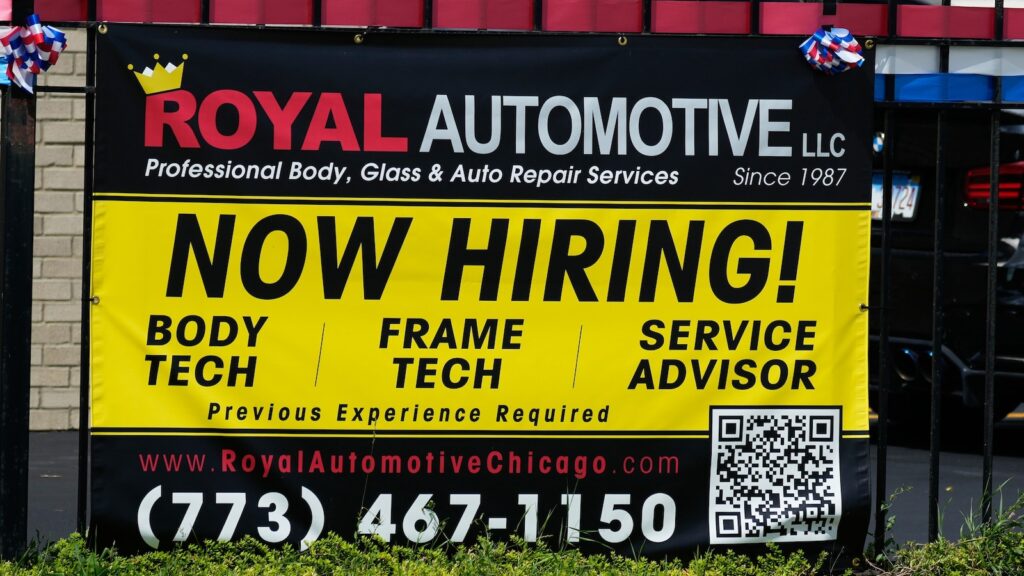 US filings for unemployment aid fall to 187,000 last week, fewest since 1969 US filings for unemployment aid fall to 187,000 last week, fewest since 1969