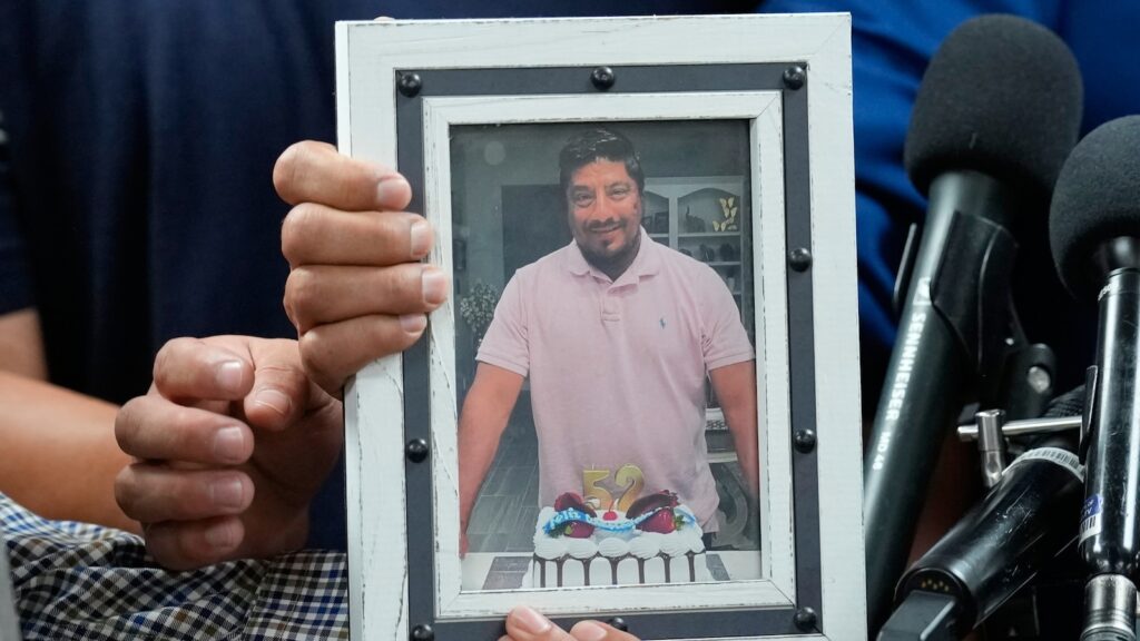 Mexican builder fatally shot by an ICE officer is mourned after making a life in the US Mexican builder fatally shot by an ICE officer is mourned after making a life in the US