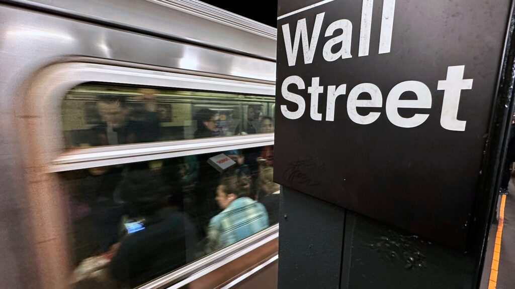 Wall Street mixed early as chip sell