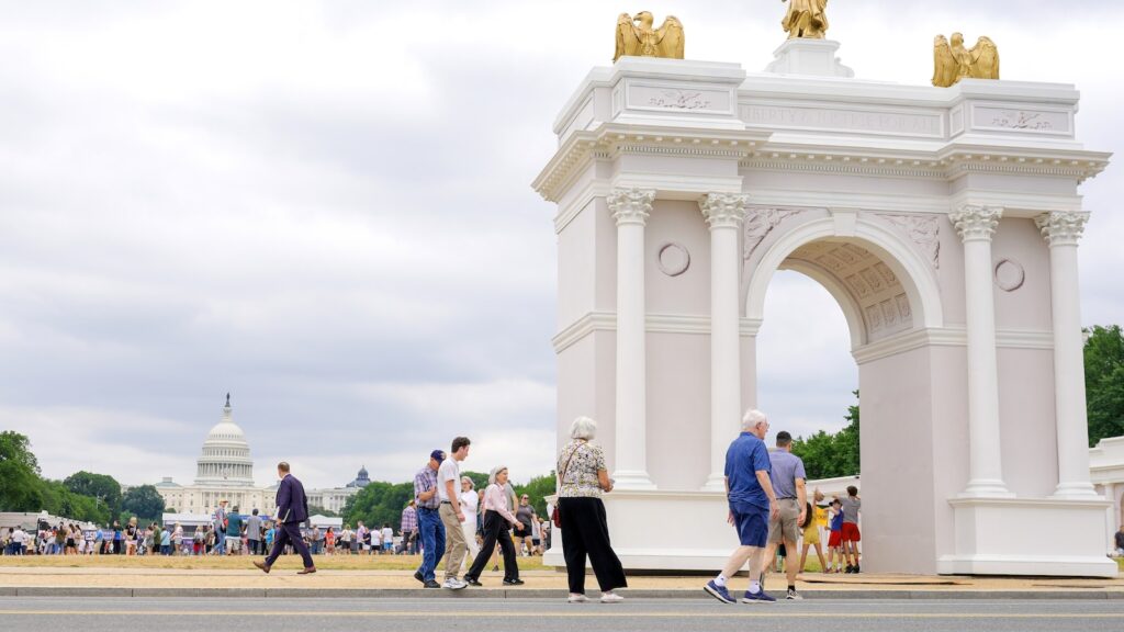 Trump’s plan for a triumphal arch in the nation’s capital is getting another review Trump's plan for a triumphal arch in the nation's capital is getting another review