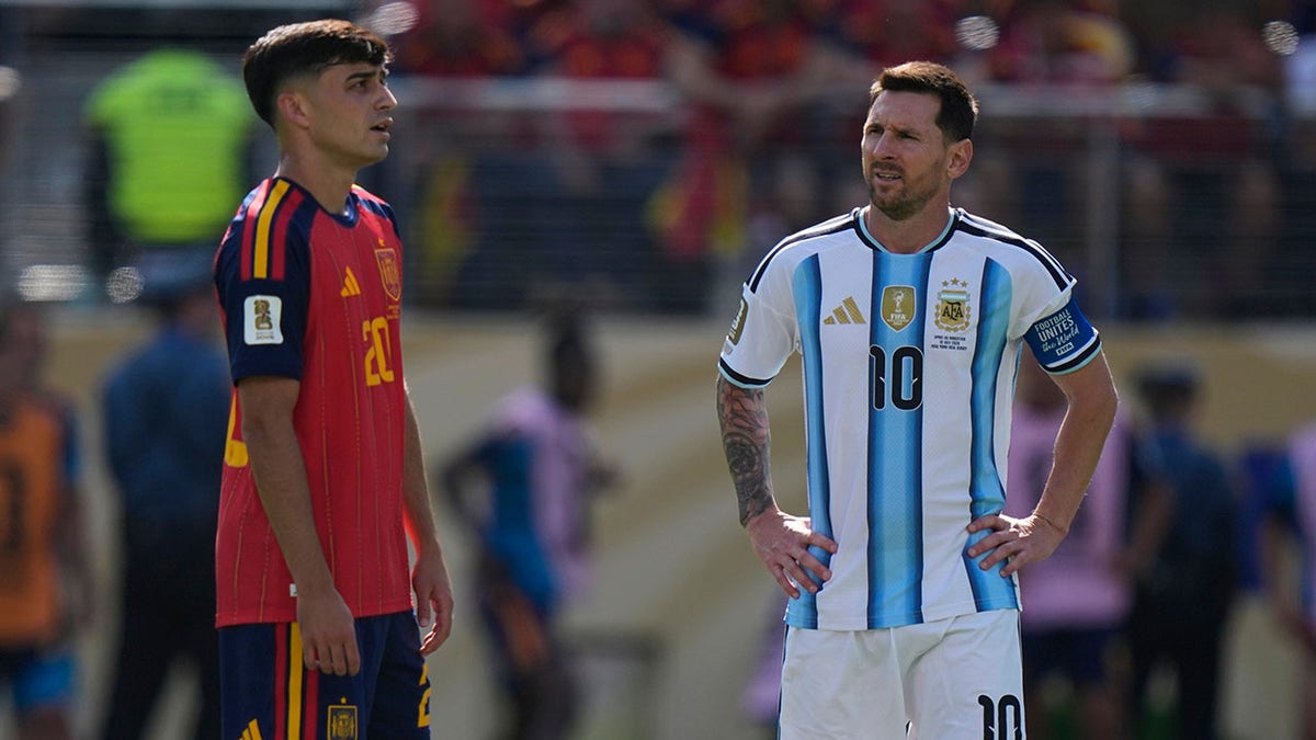 Lionel Messi,Pedri