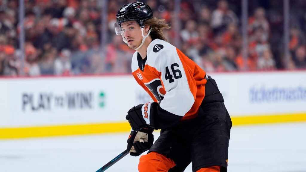 Flyers, Trevor Zegras agree to four