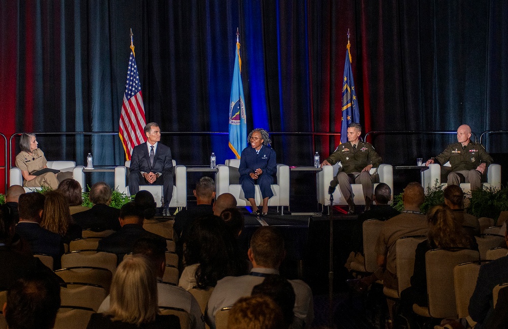 Data, technology, people vital for warfighter health advantage, says Defense Health Agency director Data, technology, people vital for warfighter health advantage, says Defense Health Agency director
