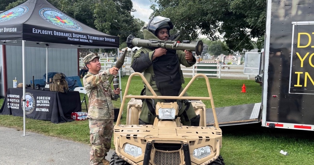 Army EOD Soldiers bring high-tech expertise to New Jersey State Fair recruitment drive Army EOD Soldiers bring high-tech expertise to New Jersey State Fair recruitment drive