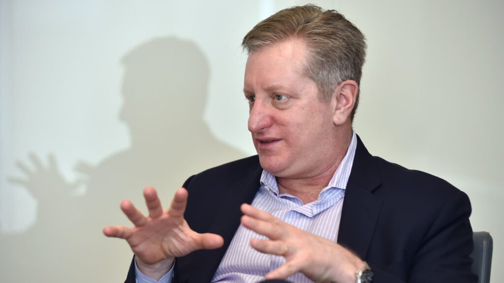 ‘Big Short’ investor Steve Eisman sees an Achilles heel in the AI boom 'Big Short' investor Steve Eisman sees an Achilles heel in the AI boom