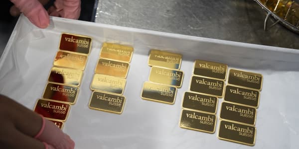 Gold bugs spend $180 million betting all's clear for metal as bond yields stall