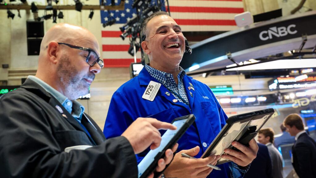 A record-breaking week for options powers S&P 500 surge; volatility gauge is near 2026 low A record-breaking week for options powers S&P 500 surge; volatility gauge is near 2026 low