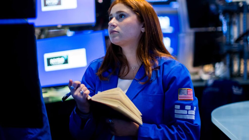 Treasury yields rebound, wiping out the decline following Bessent’s intervention Treasury yields rebound, wiping out the decline following Bessent's intervention