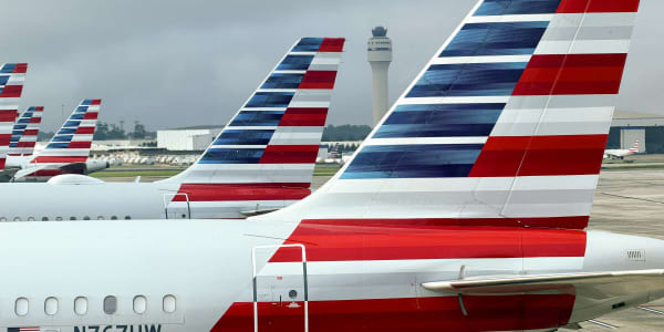 Target earnings, Canada tariffs, American Airlines' seatback screens and more in Morning Squawk