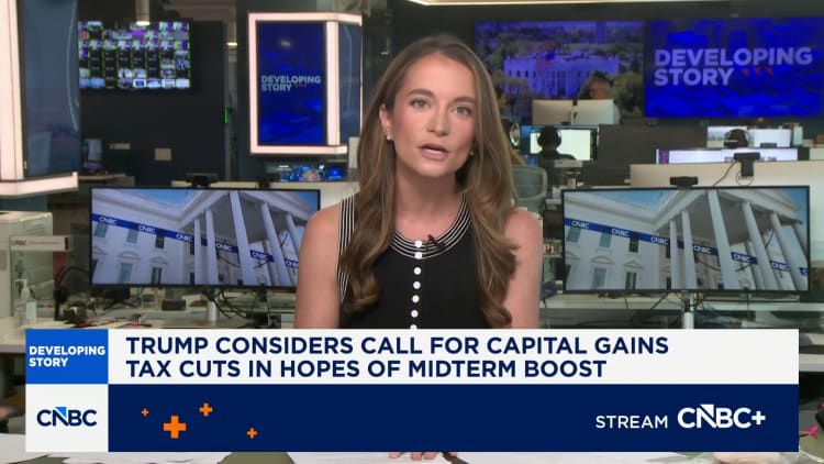 Trump considers call for capital gains tax cuts in hopes of midterm boost