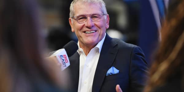 UConn women's coach Geno Auriemma says WNBA should shift focus away from transgender debate