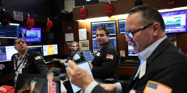 The biggest U.S. stocks have done great for you. Experts say not to get greedy
