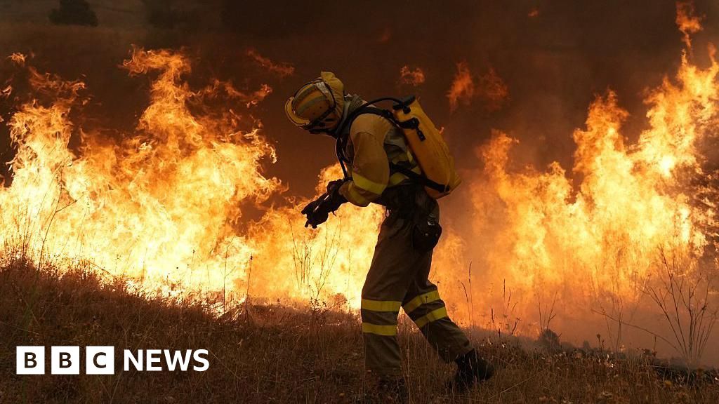 How Australia combines modern tech and Indigenous knowledge to fight fire How Australia combines modern tech and Indigenous knowledge to fight fire