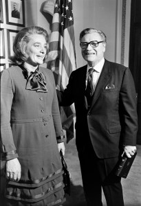 Happy Rockefeller (L) and Nelson Rockefeller attend a swearing-in ceremony on the occasion of the first meeting of the 94th United States Congress, in Washington, D.C., on January 14, 1975. (Photo by Guy DeLort/WWD/Penske Media via Getty Images)