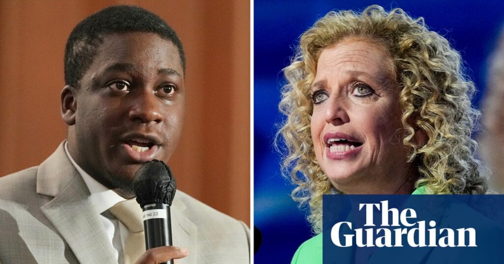 Progressives back substitute teacher over Wasserman Schultz in Florida Progressives back substitute teacher over Wasserman Schultz in Florida