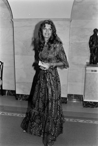 Yasmin Aga Khan attends an event at the White House in Washington, D.C., on July 19, 1983. (Photo by Guy DeLort/WWD/Penske Media via Getty Images)