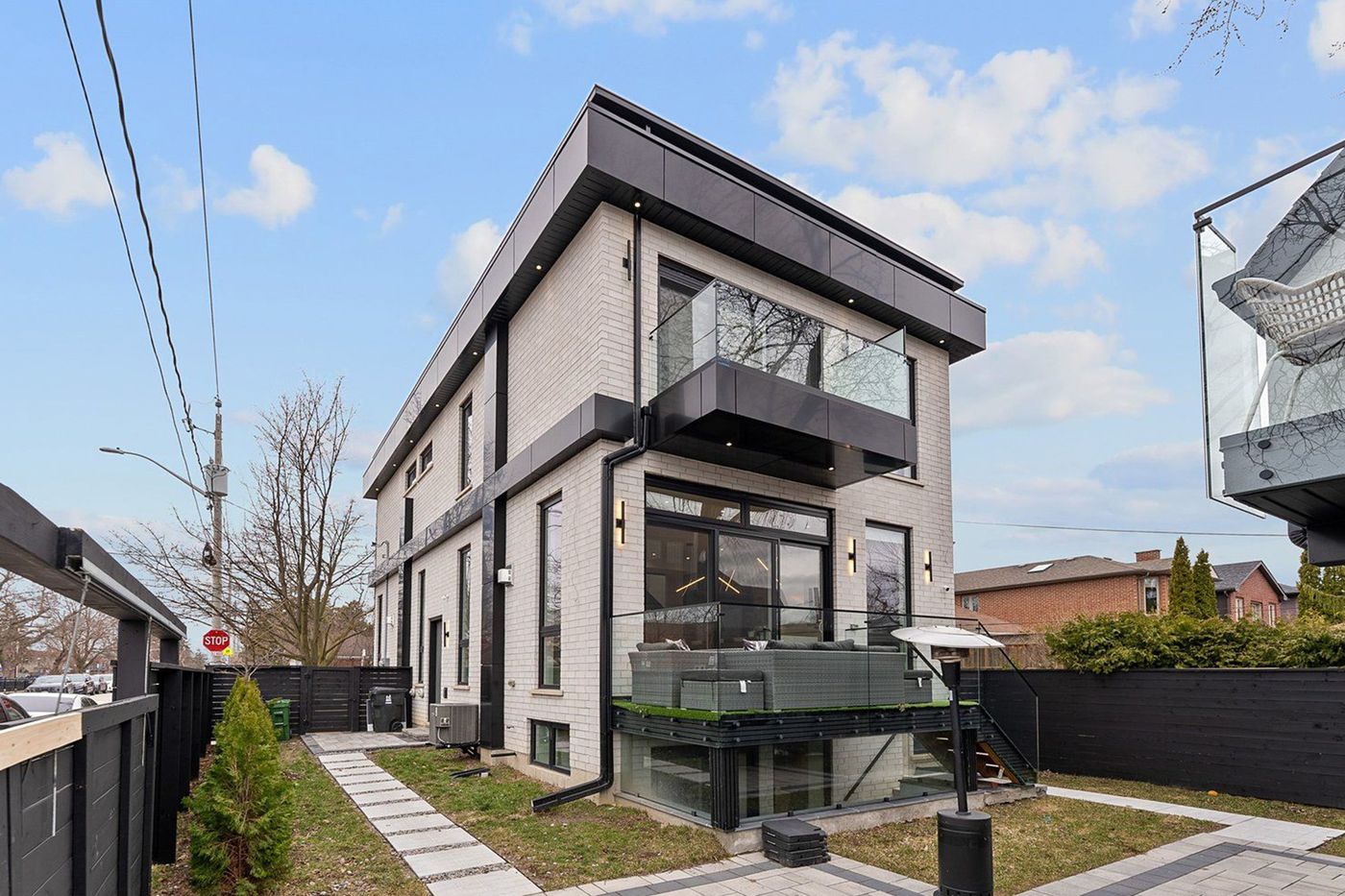 171 Durant Avenue Toronto