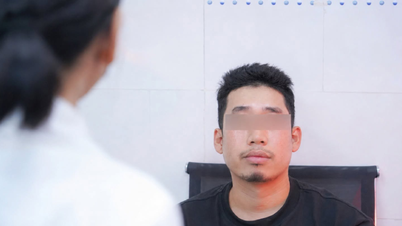 The young man was shocked when he saw his face in the mirror after a night sleeping in a cold room.
