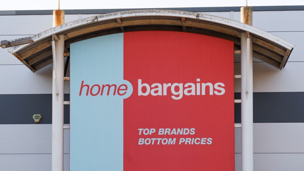 Home Bargains £2.99 gadget gives a ‘healthy glass skin glow’ Home Bargains £2.99 gadget gives a 'healthy glass skin glow'