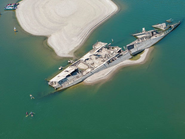 Low Danube water levels raise concerns over Serbia's electricity supply
