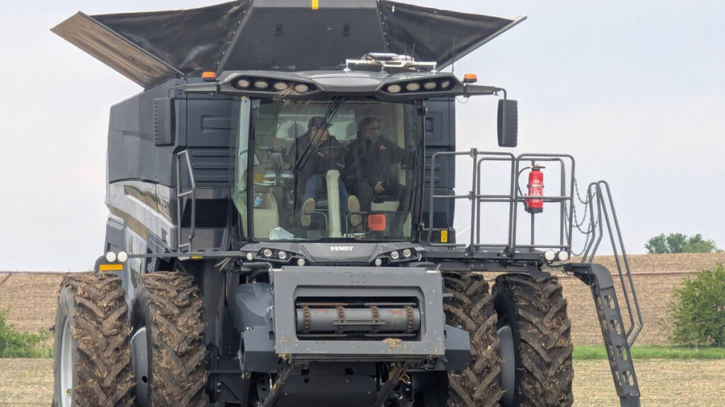 Ties between Canadian startup, Nebraska U lead to new tech facility in Seward Ties between Canadian startup, Nebraska U lead to new tech facility in Seward