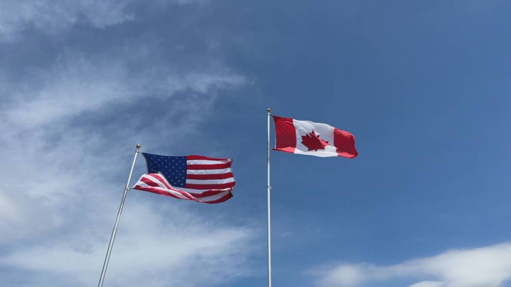 Click to play video: 'Some companies are holding off making major plans for possible new round of U.S. tariffs'