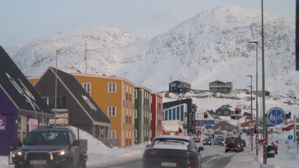 Click to play video: '‘We’re not for sale’: Greenlanders skeptical as Trump touts ‘total access’ to Danish territory'