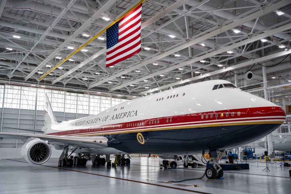 VC-25B Bridge aircraft arrives at Joint Base Andrews, begins commissioning flights.