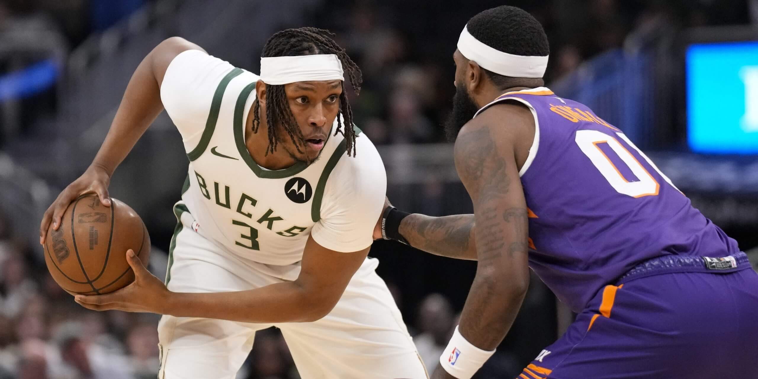 Bucks center Myles Turner