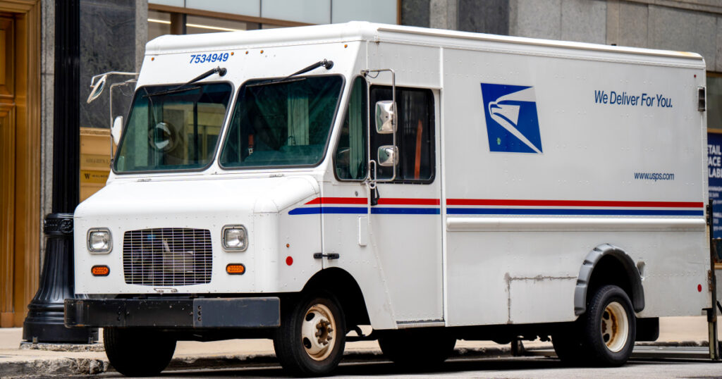 U.S. Postal Service reports $2.5 billion quarterly loss U.S. Postal Service reports $2.5 billion quarterly loss