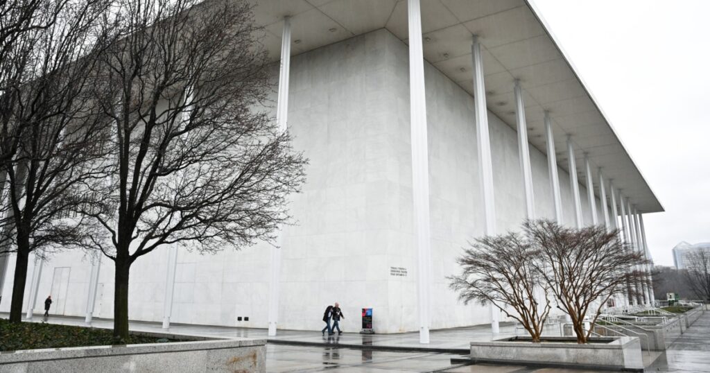 Judge finds Kennedy Center owes musician $250,000 in legal fees Judge finds Kennedy Center owes musician $250,000 in legal fees
