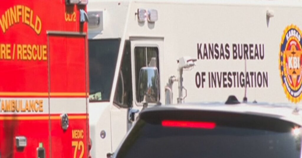 Kansas father kills 4 children and wife before turning gun on himself, authorities say Kansas father kills 4 children and wife before turning gun on himself, authorities say