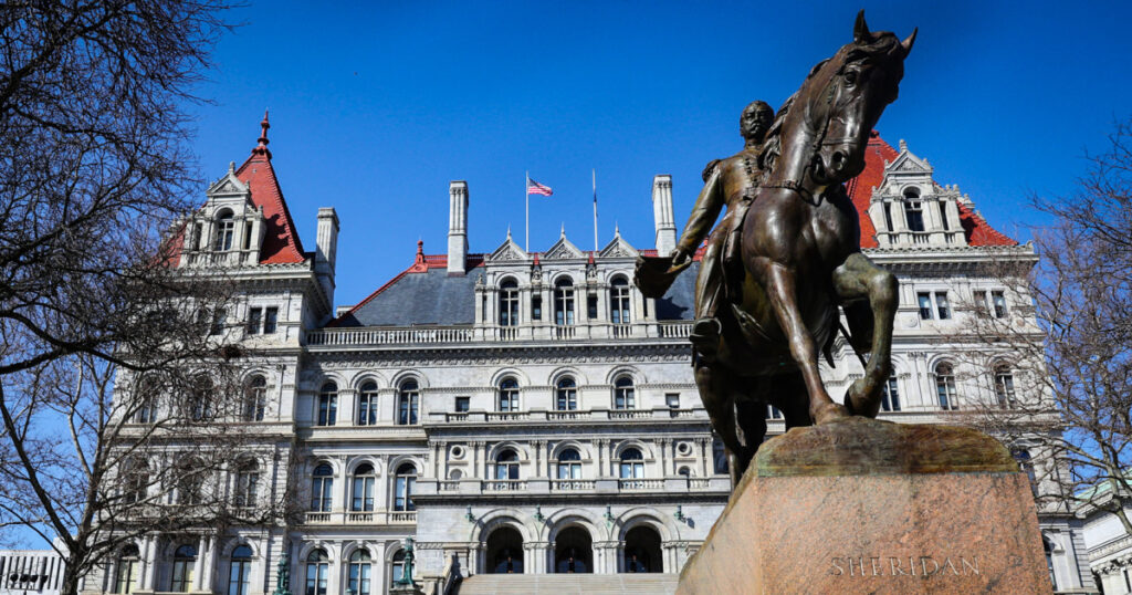 FBI thwarts an alleged ISIS-inspired plot to bomb New York Capitol building FBI thwarts an alleged ISIS-inspired plot to bomb New York Capitol building