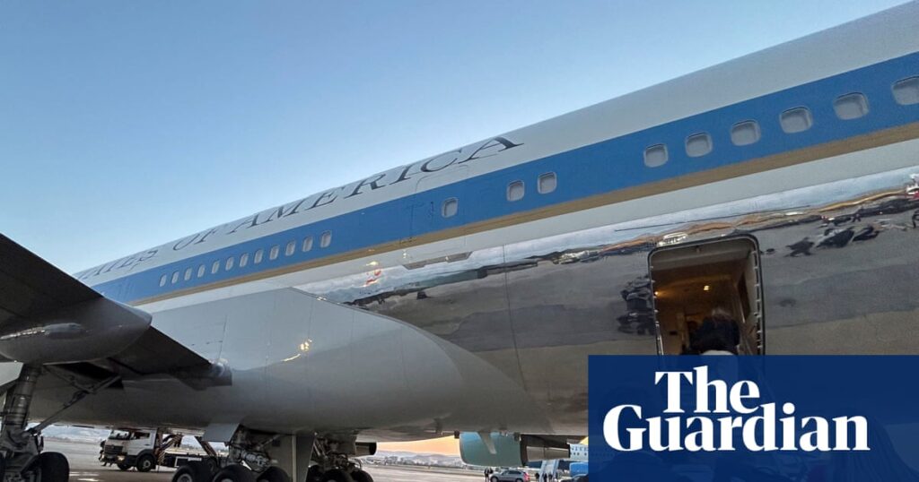 Anger after Trump’s secret flight swap appears to offer up staff and media as decoys Anger after Trump’s secret flight swap appears to offer up staff and media as decoys