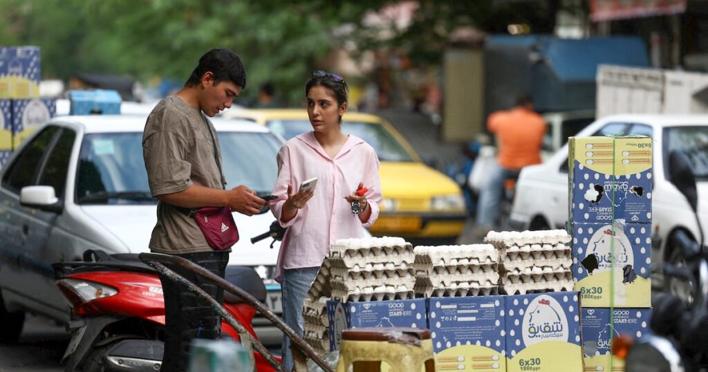 ‘What’s the point of working any more?’: Iranians in survival mode as food prices soar 400 per cent 'What’s the point of working any more?': Iranians in survival mode as food prices soar 400 per cent