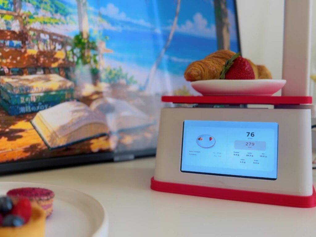 AI Kitchen Scale with Real Time Nutrition Tracking AI Kitchen Scale with Real Time Nutrition Tracking