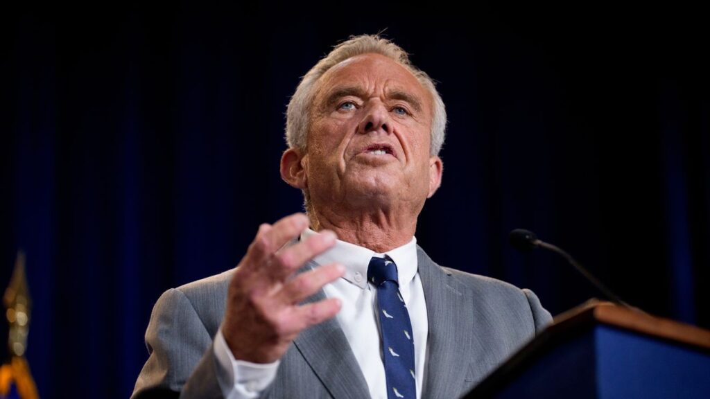 HHS Secretary RFK Jr. in Bakersfield to discuss healthy food access in roundtable HHS Secretary RFK Jr. in Bakersfield to discuss healthy food access in roundtable