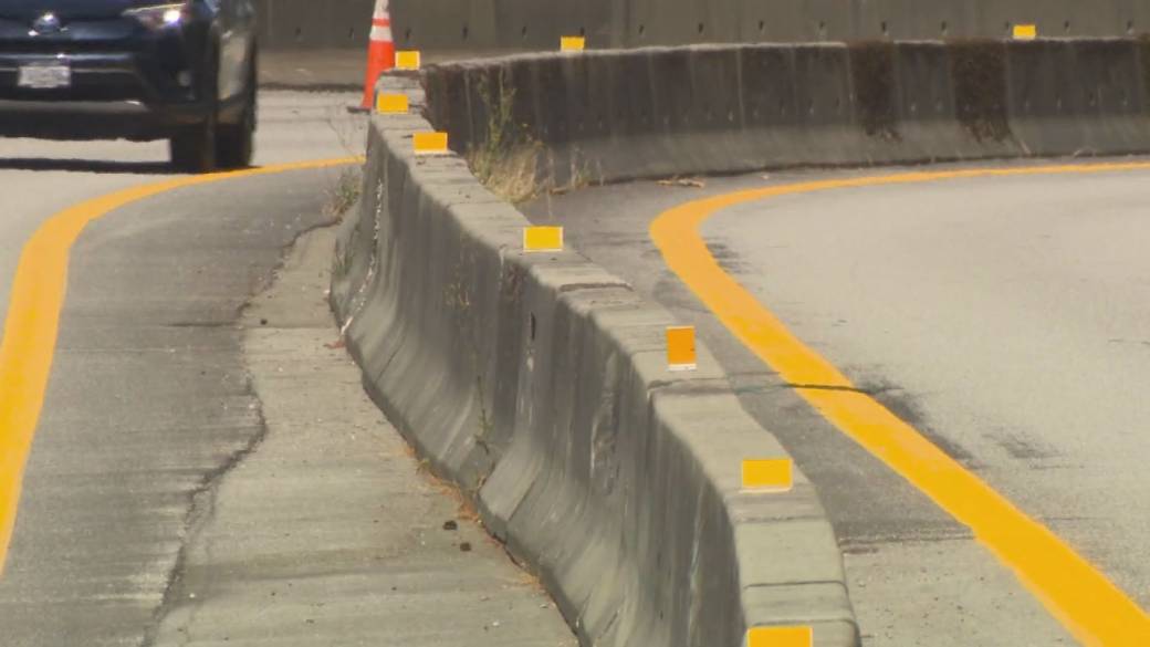Click to play video: 'Calls for moveable Sea-to-Sky lane dividers for safety'
