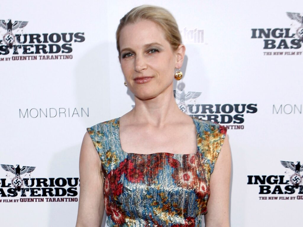 Retired actress, 62, makes rare public appearance after quitting Hollywood over 20 years ago Retired actress, 62, makes rare public appearance after quitting Hollywood over 20 years ago