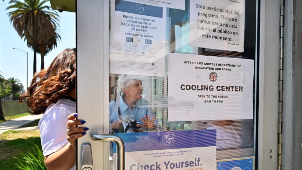 West Hollywood to Open Cooling Center During Heat Wave West Hollywood to Open Cooling Center During Heat Wave