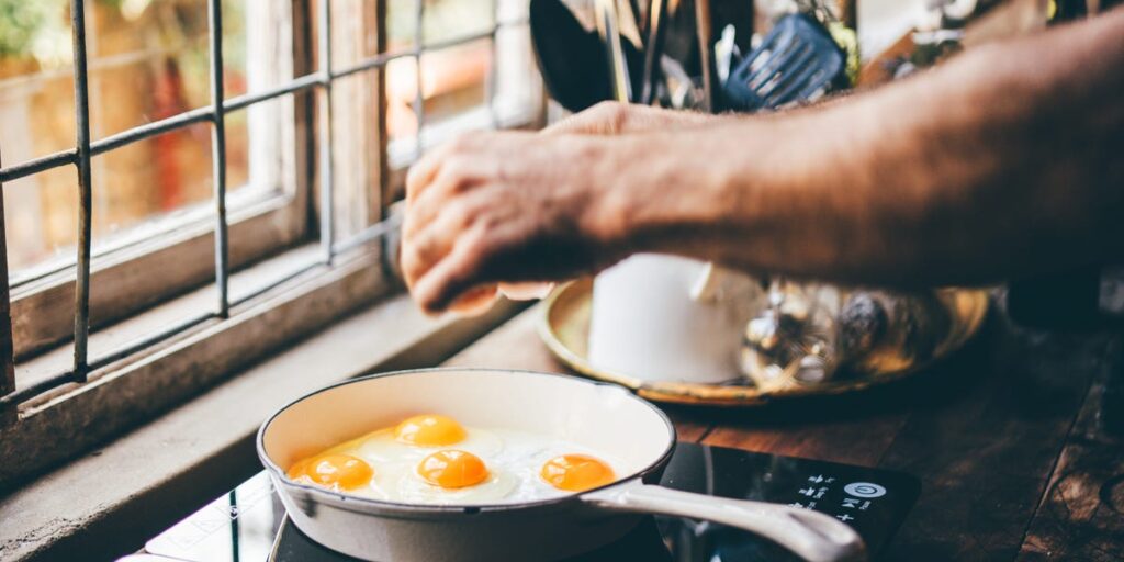 How much protein do you need? Nutrition experts say there’s a sweet spot How much protein do you need? Nutrition experts say there's a sweet spot