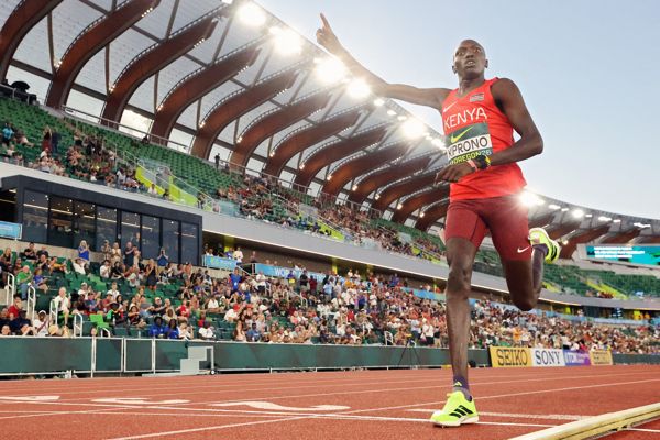 Kiprono and Deleon break championship records in Oregon | News | Oregon 26 Kiprono and Deleon break championship records in Oregon | News | Oregon 26