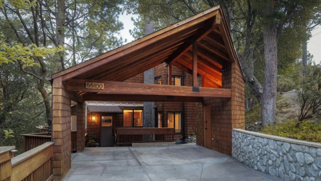 Hollywood Executive Behind Netflix’s ‘Woman of the Hour’ Lists Cedar Treehouse for $1.25 Million Hollywood Executive Behind Netflix's 'Woman of the Hour' Lists Cedar Treehouse for $1.25 Million