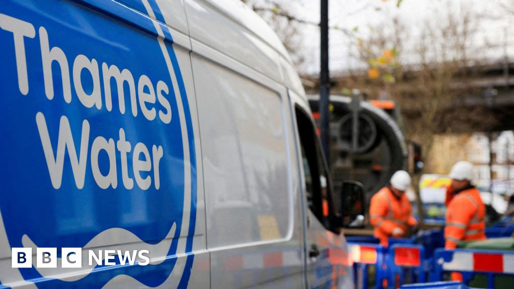 Thames Water gave finance chief a £1m signing