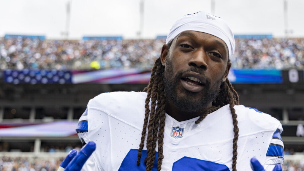 Jadeveon Clowney: Signing with the Texans was “a really easy decision” Jadeveon Clowney: Signing with the Texans was "a really easy decision"